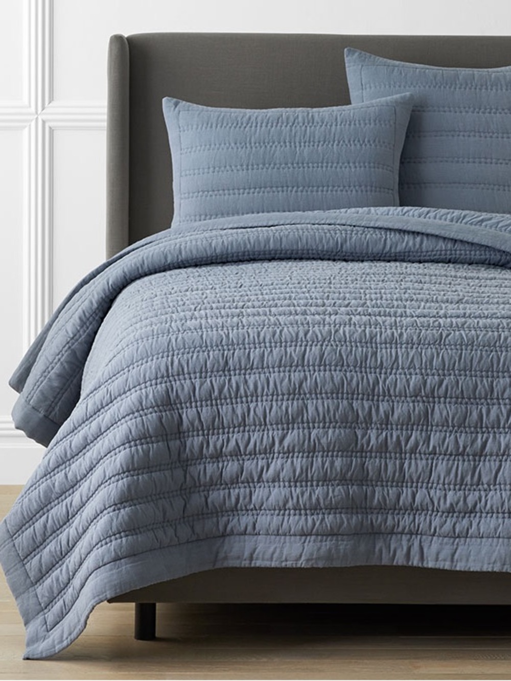 The Company Store Legends Hotel Washed Linen Quilt King Blue Stone